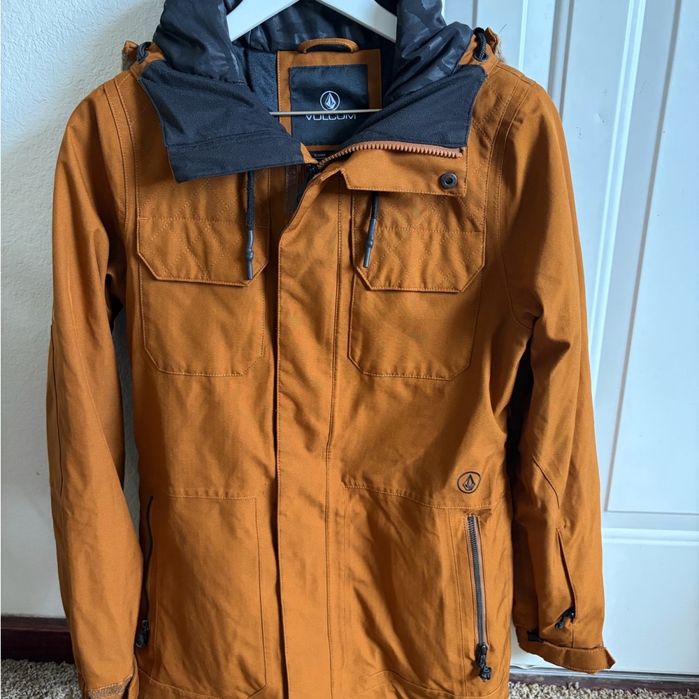 Volcom Women’s Brown and Black Ski/Snowboard Jacket